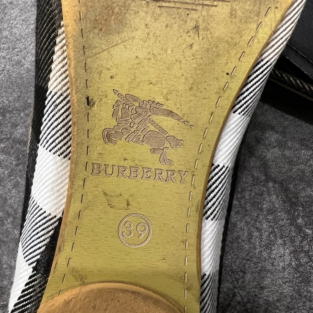 Burberry Tan Plaid & Black Plaid Logo Ballet Flats - Picture 10 of 11
